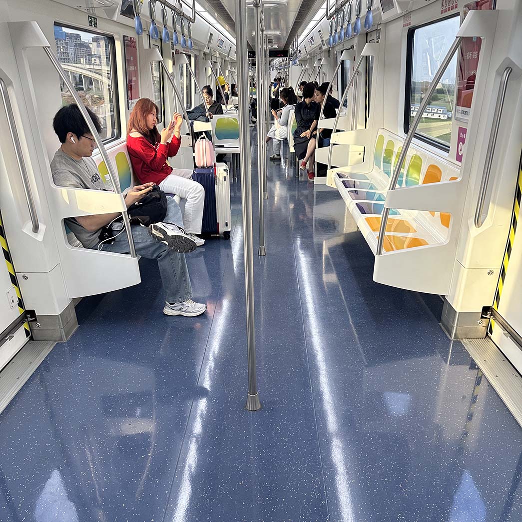 西安地铁诺拉橡胶地板缩略图